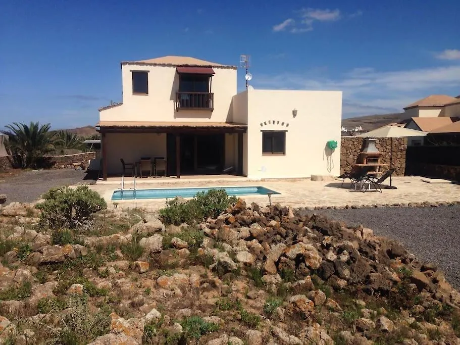 Villa En Zona Tranquila De Lajares Vista Calma contacts