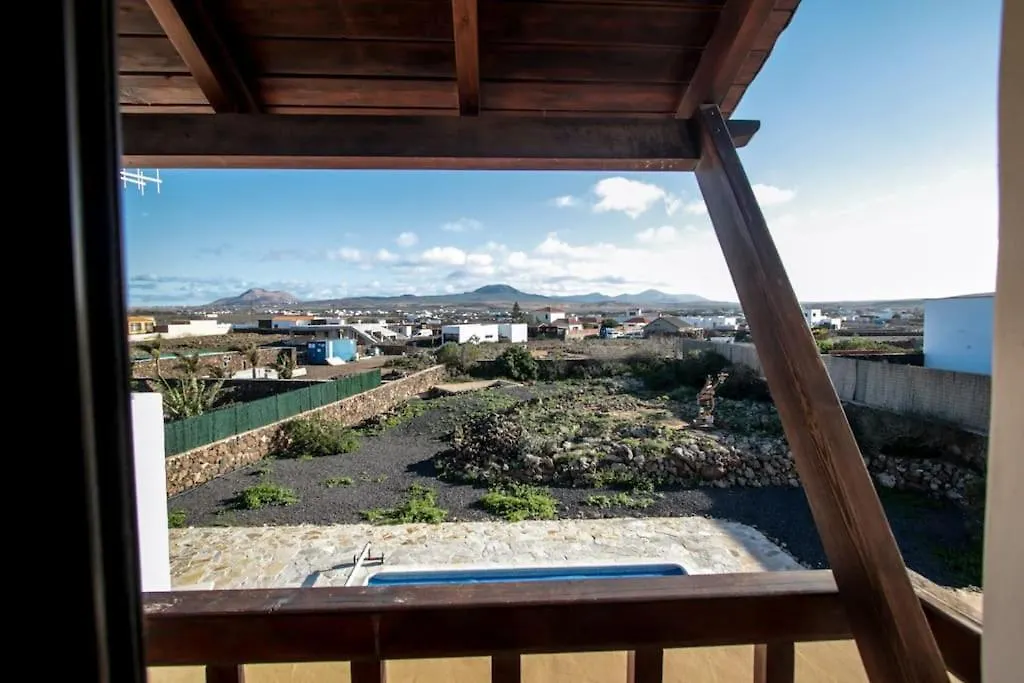 Villa En Zona Tranquila De Lajares Vista Calma